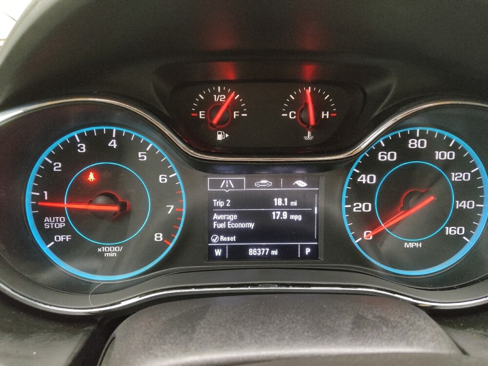 2018 Chevrolet Cruze in Lakewood, CO 80215 - 18076829 23