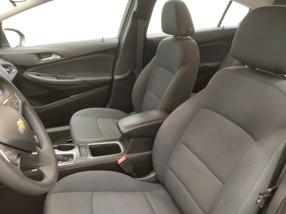 2018 Chevrolet Cruze in Lakewood, CO 80215 - 18076829 17