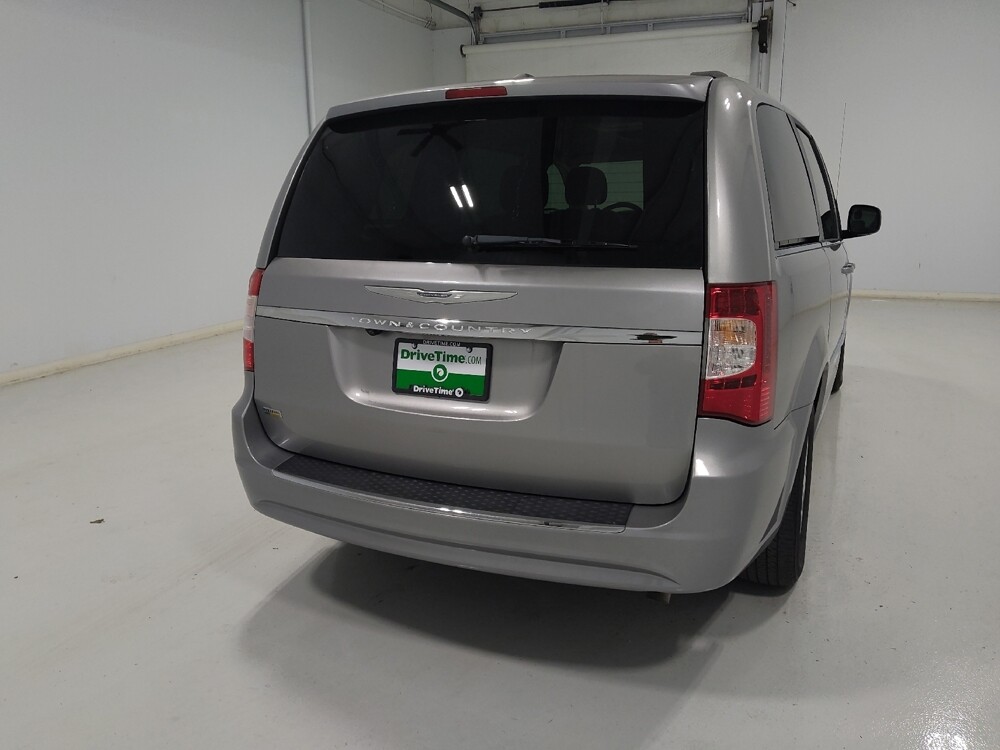 2016 Chrysler Town & Country in Columbus, OH 43228 - 18076851 7