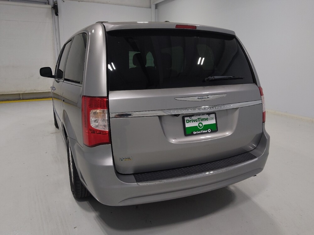 2016 Chrysler Town & Country in Columbus, OH 43228 - 18076851 6