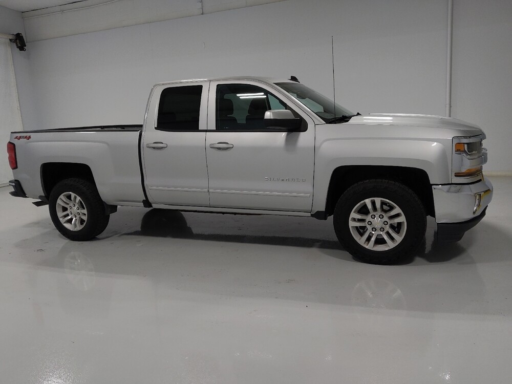 2018 Chevrolet Silverado 1500 in Columbus, OH 43228 - 18076852 11