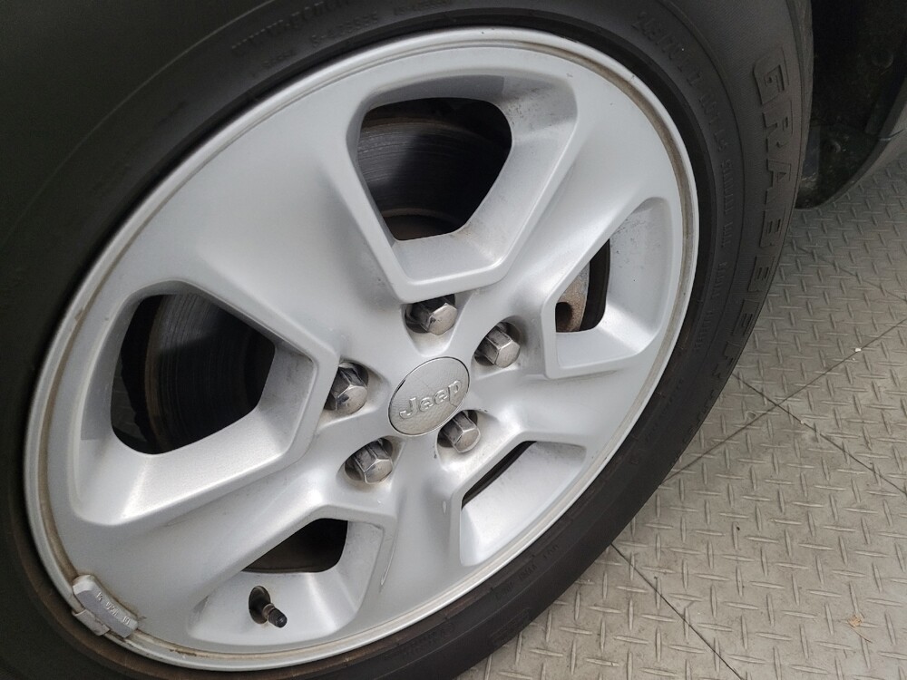 2015 Jeep Grand Cherokee in New Castle, DE 19720 - 18076873 31