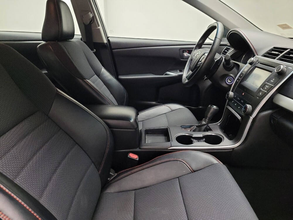 2016 Toyota Camry in Grand Rapids, MI 49508 - 18076888 21