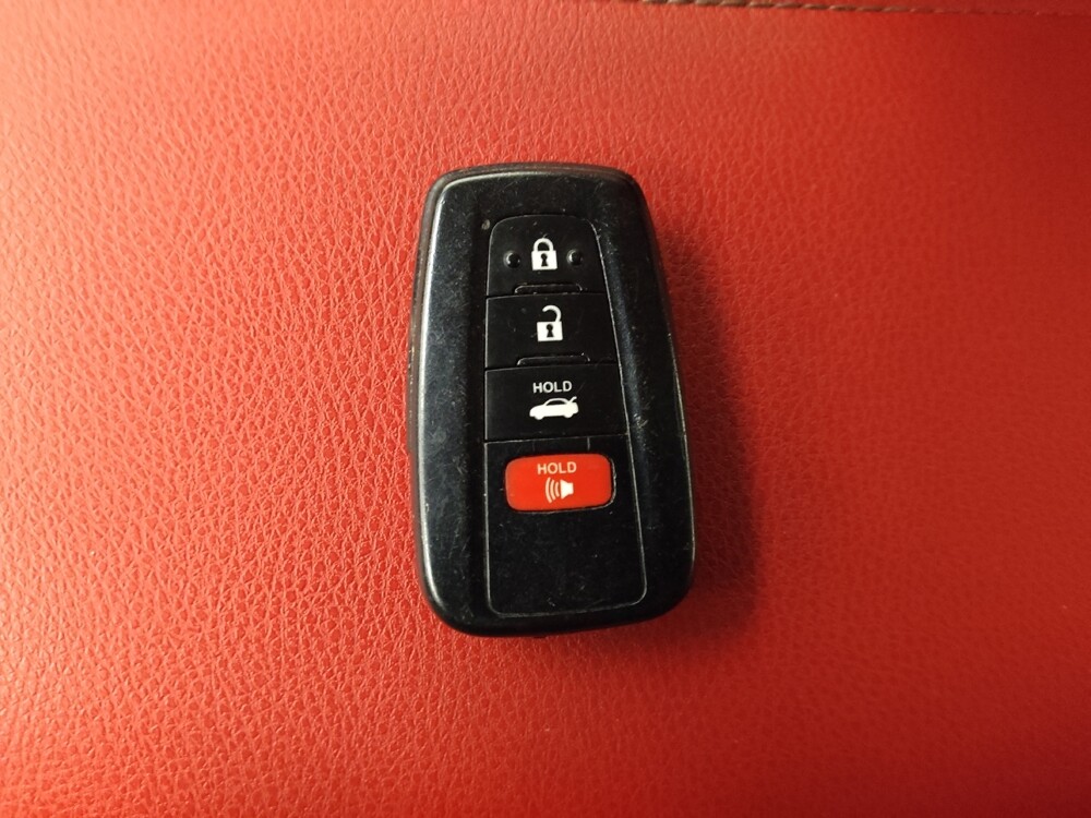 2020 Toyota Camry in Union City, GA 30291 - 18076937 32