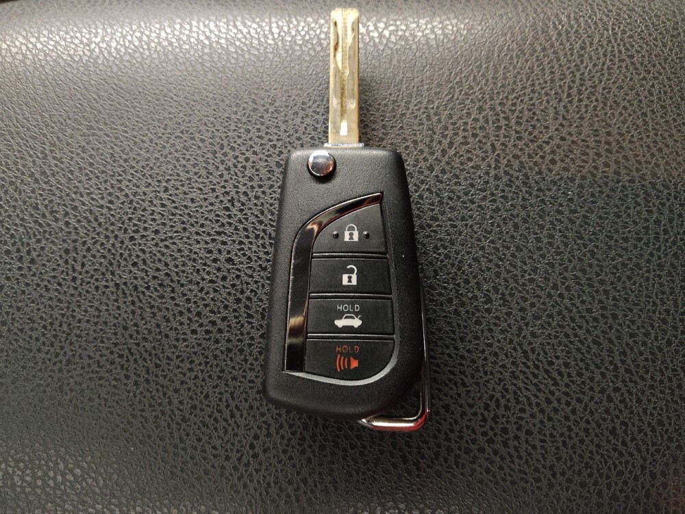 2020 Toyota Camry in Athens, GA 30606 - 18076942 32