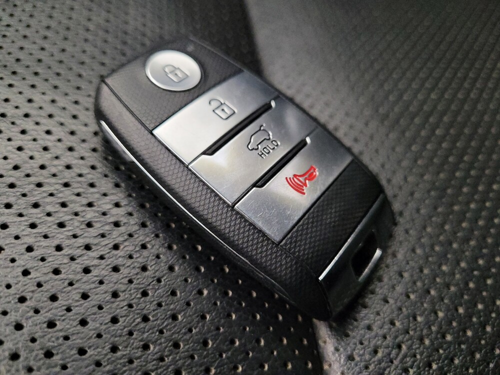 2017 Kia Sportage in Glendale, AZ 85301 - 18076959 32