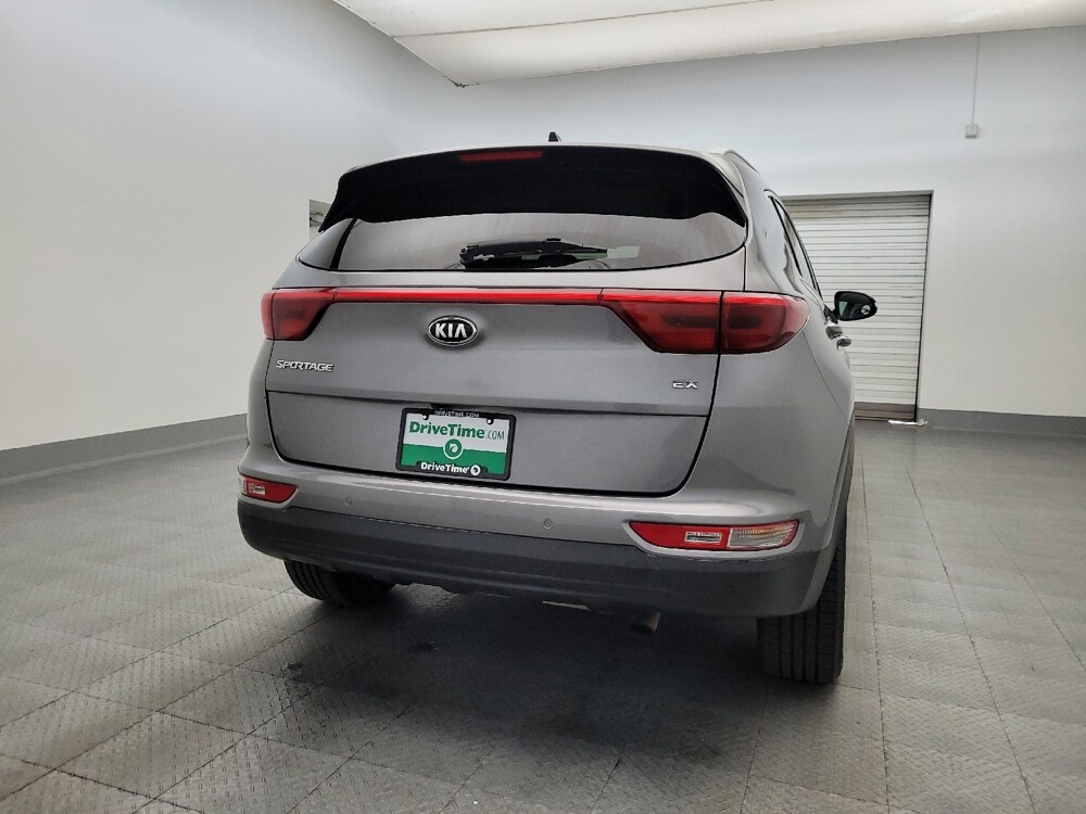 2017 Kia Sportage in Glendale, AZ 85301 - 18076959 7