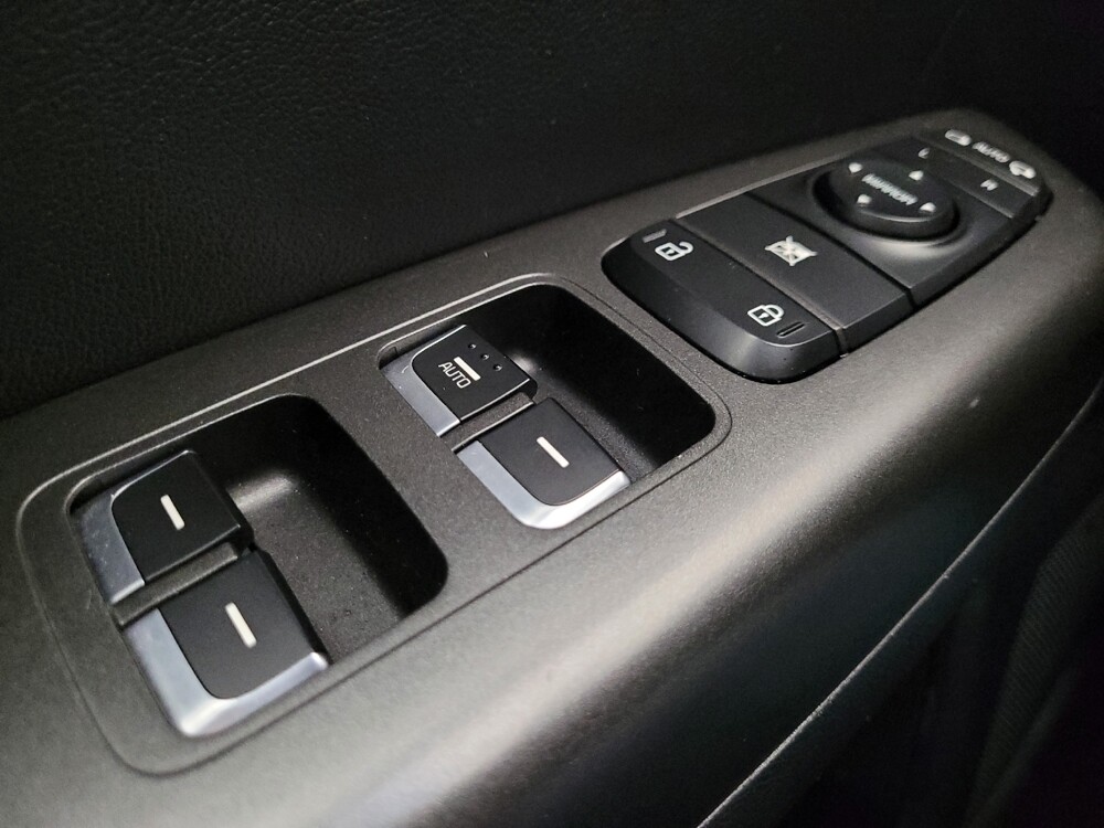 2017 Kia Sportage in Glendale, AZ 85301 - 18076959 27