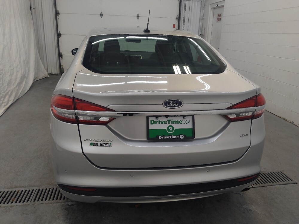 2017 Ford Fusion in Fairfield, OH 45014 - 18077000 6