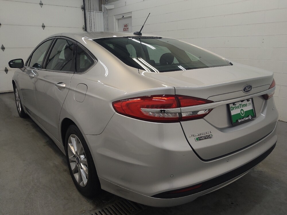 2017 Ford Fusion in Fairfield, OH 45014 - 18077000 5