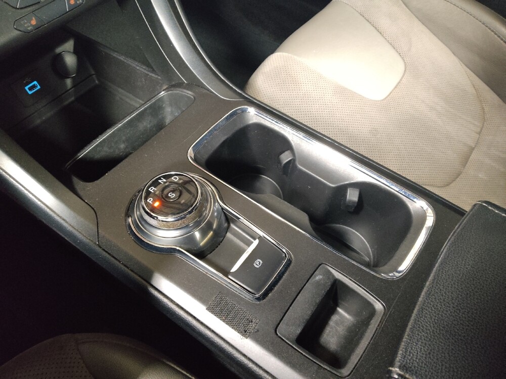 2018 Ford Fusion in Union City, GA 30291 - 18077005 26