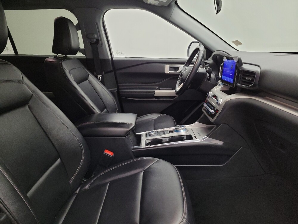 2021 Ford Explorer in Fairfield, OH 45014 - 18077015 21