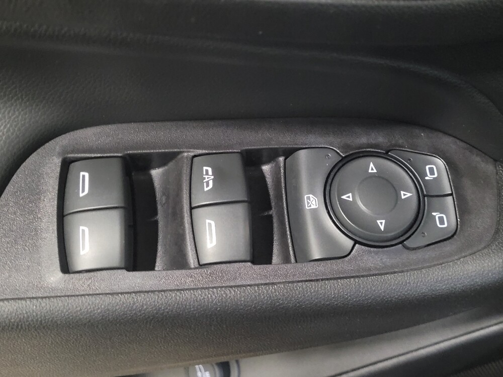 2020 Chevrolet Equinox in Temple Hills, MD 20746 - 18077046 27