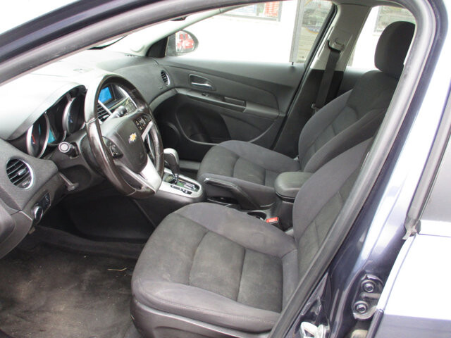 2014 Chevrolet Cruze in Oak Grove, MO 64075 - 18077050 9