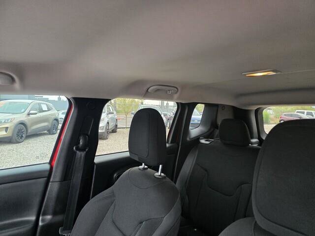 2018 Jeep Renegade in Mesa, AZ 85212 - 18077056 15