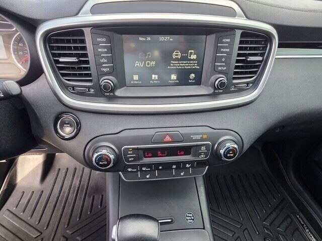 2020 Kia Sorento in Mesa, AZ 85212 - 18077060 18