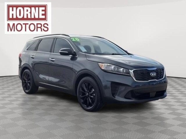 2020 Kia Sorento in Mesa, AZ 85212 - 18077060 10