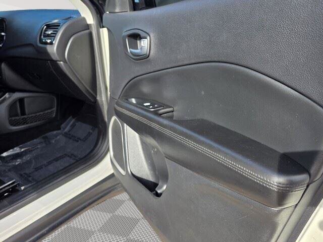 2019 Jeep Compass in Mesa, AZ 85212 - 18077062 35