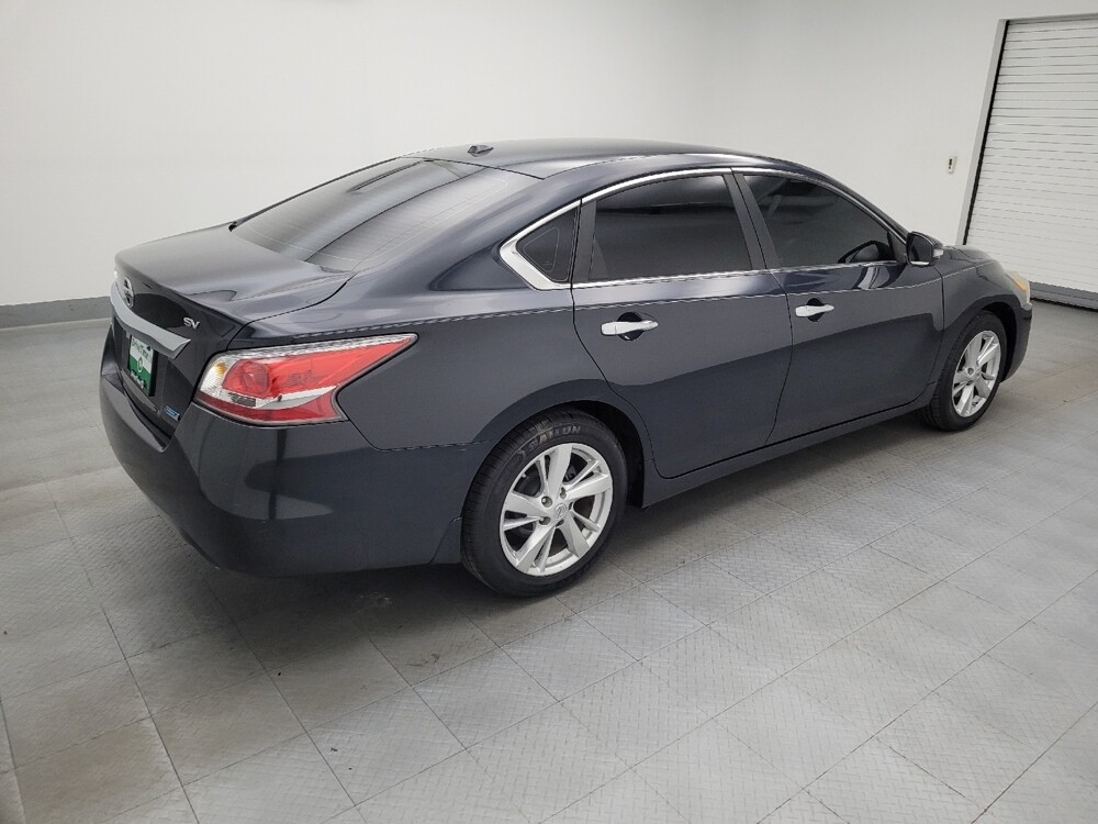 2014 Nissan Altima in Columbus, OH 43228 - 18077063 10