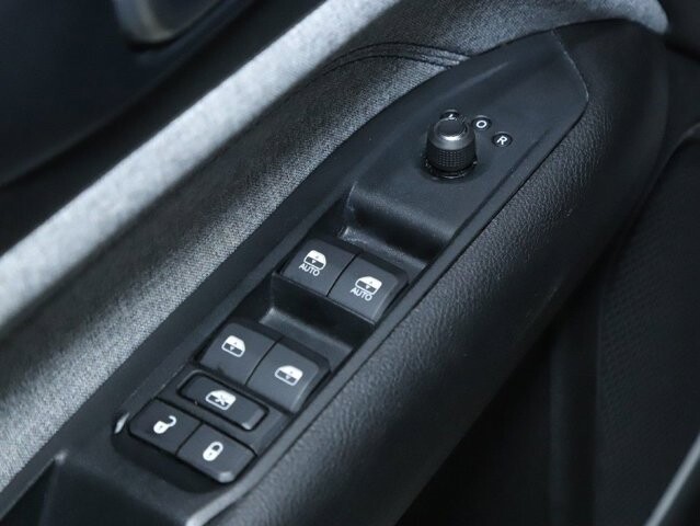 2022 Jeep Compass in Bedford, OH 44146 - 18077067 16