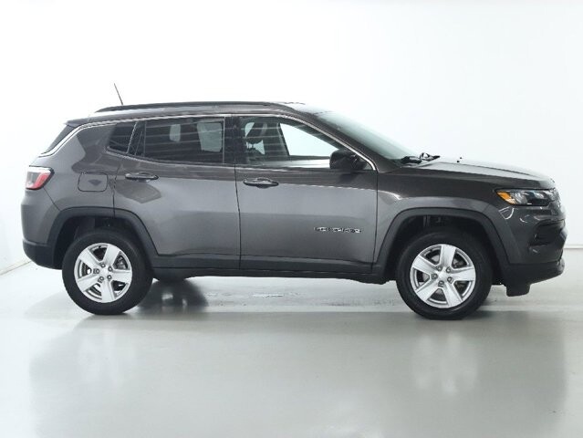 2022 Jeep Compass in Bedford, OH 44146 - 18077067 11