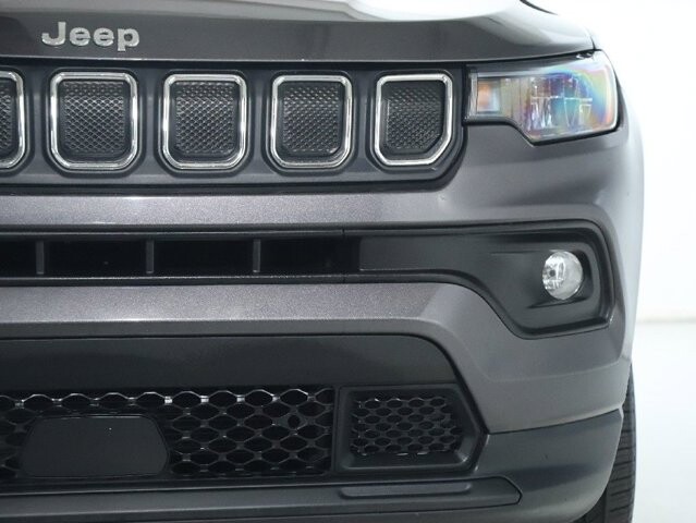 2022 Jeep Compass in Bedford, OH 44146 - 18077067 7