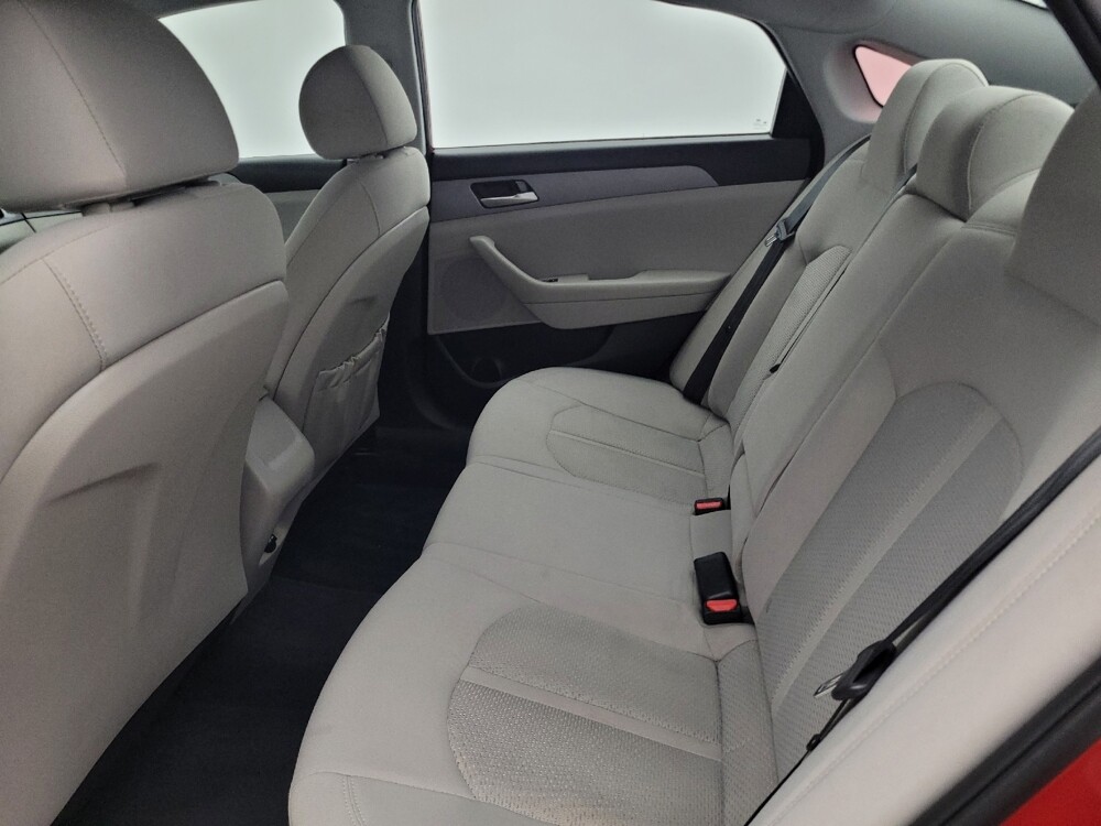 2019 Hyundai Sonata in Clearwater, FL 33764 - 18077129 18