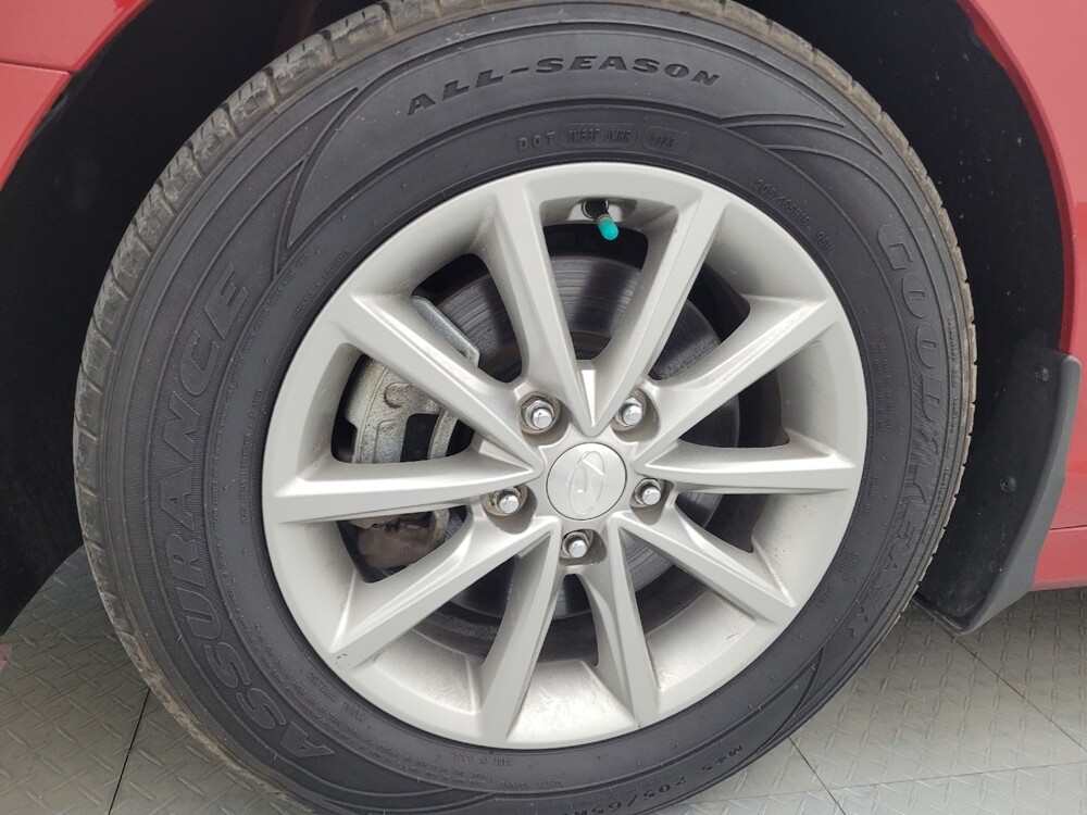 2019 Hyundai Sonata in Clearwater, FL 33764 - 18077129 31