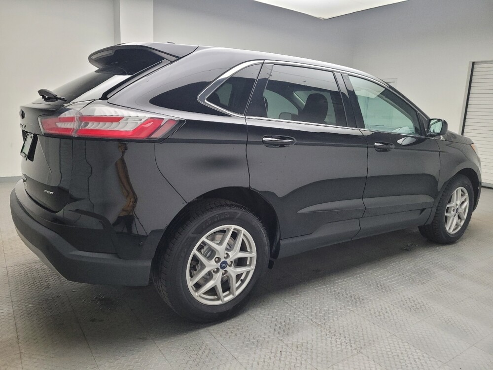 2022 Ford Edge in St. Louis, MO 63125 - 18077131 10