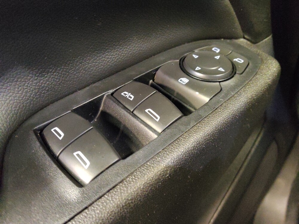 2019 Chevrolet Equinox in Chandler, AZ 85225 - 18077147 27