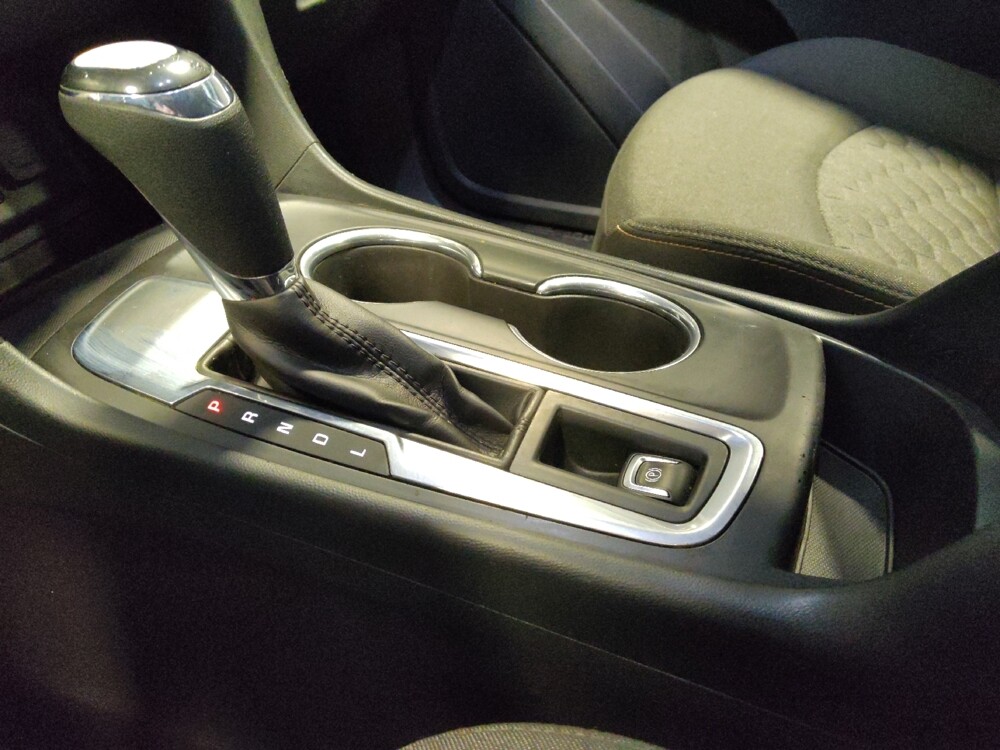 2019 Chevrolet Equinox in Chandler, AZ 85225 - 18077147 26