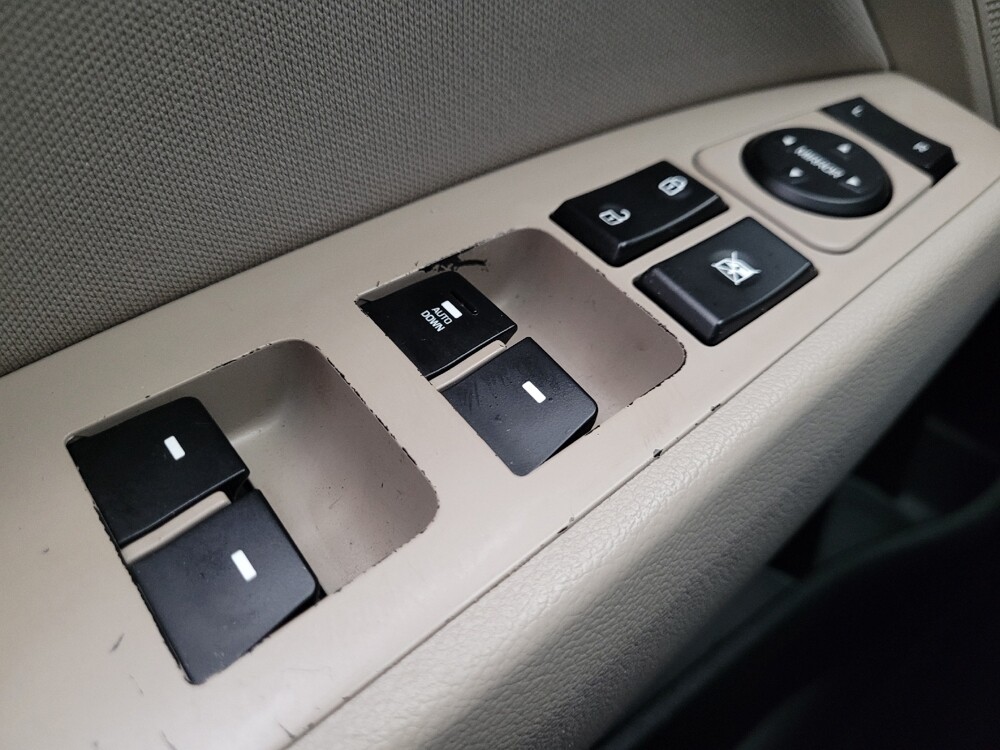 2017 Hyundai Elantra in Phoenix, AZ 85015 - 18077148 27