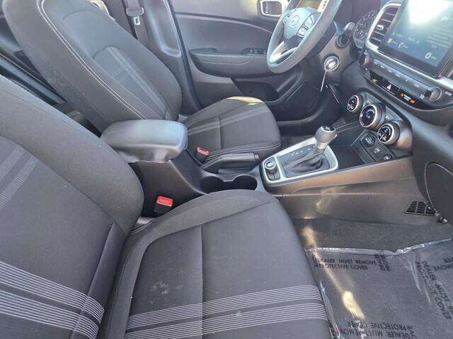 2020 Hyundai Venue in Mesa, AZ 85212 - 18077156 68