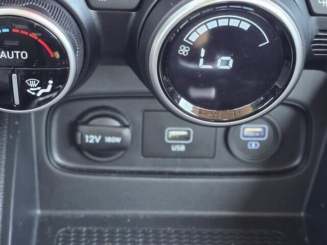 2020 Hyundai Venue in Mesa, AZ 85212 - 18077156 21