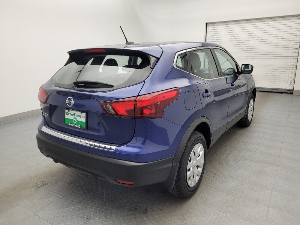 2018 Nissan Rogue Sport in Greenville, SC 29607 - 18077166 9