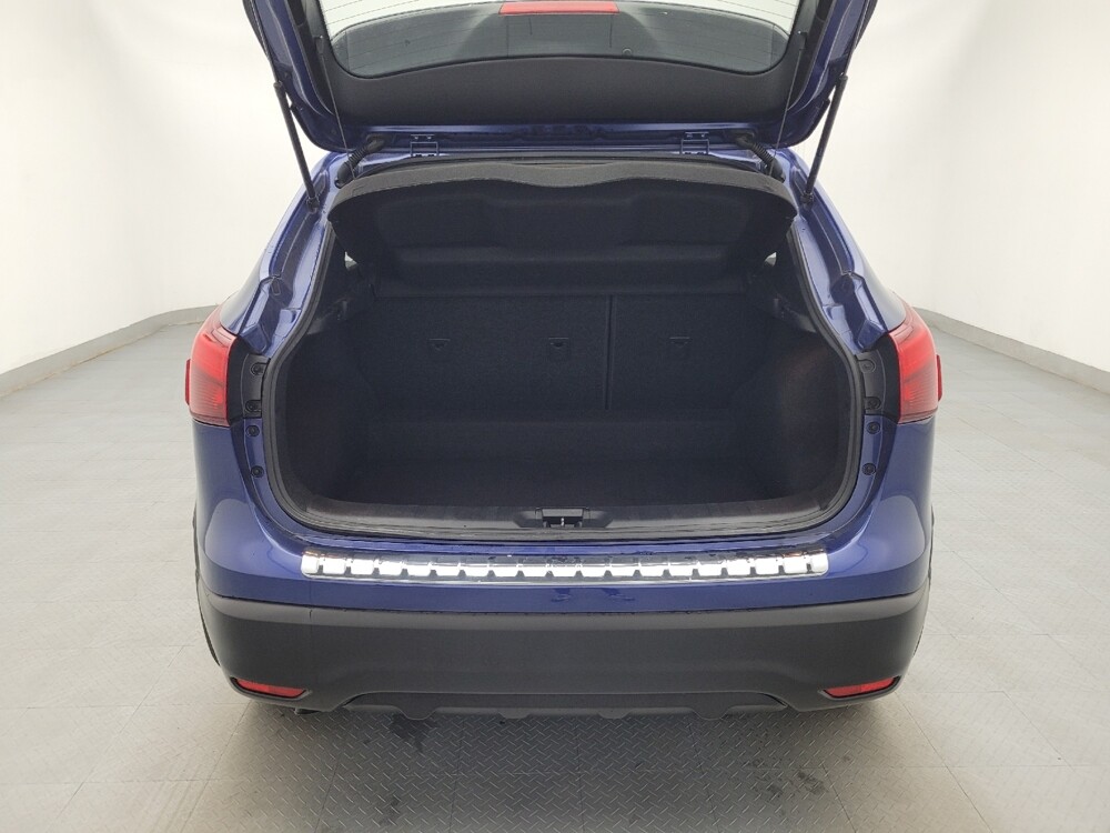 2018 Nissan Rogue Sport in Greenville, SC 29607 - 18077166 29