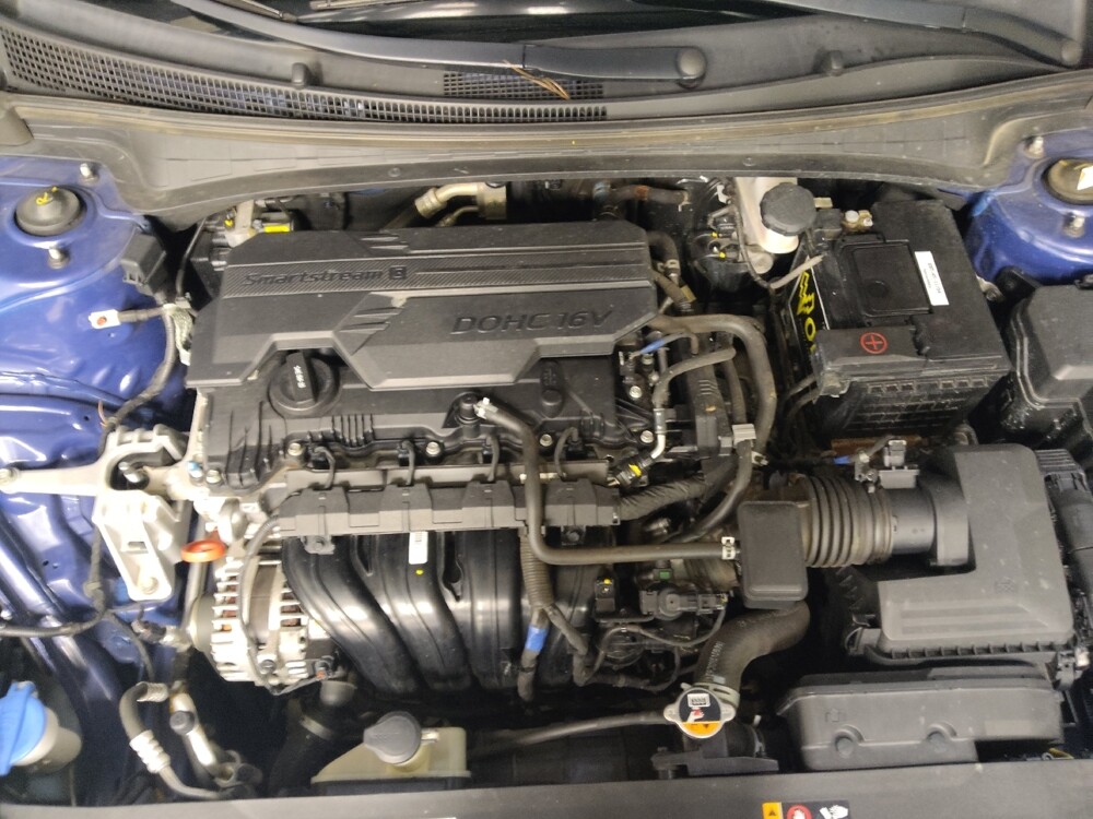 2021 Hyundai Elantra in Charlotte, NC 28213 - 18077198 30