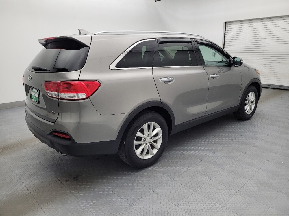 2017 Kia Sorento in Gastonia, NC 28056 - 18077208 10