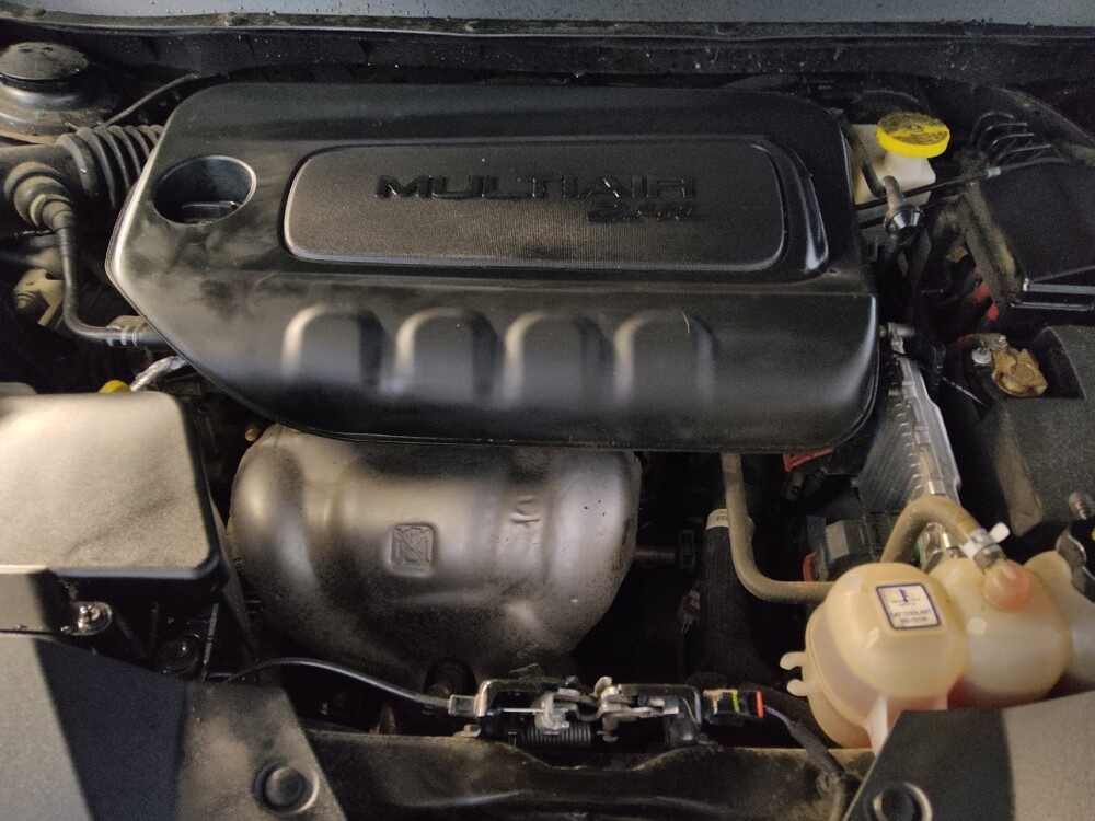 2020 Jeep Cherokee in Houston, TX 77060 - 18077232 30