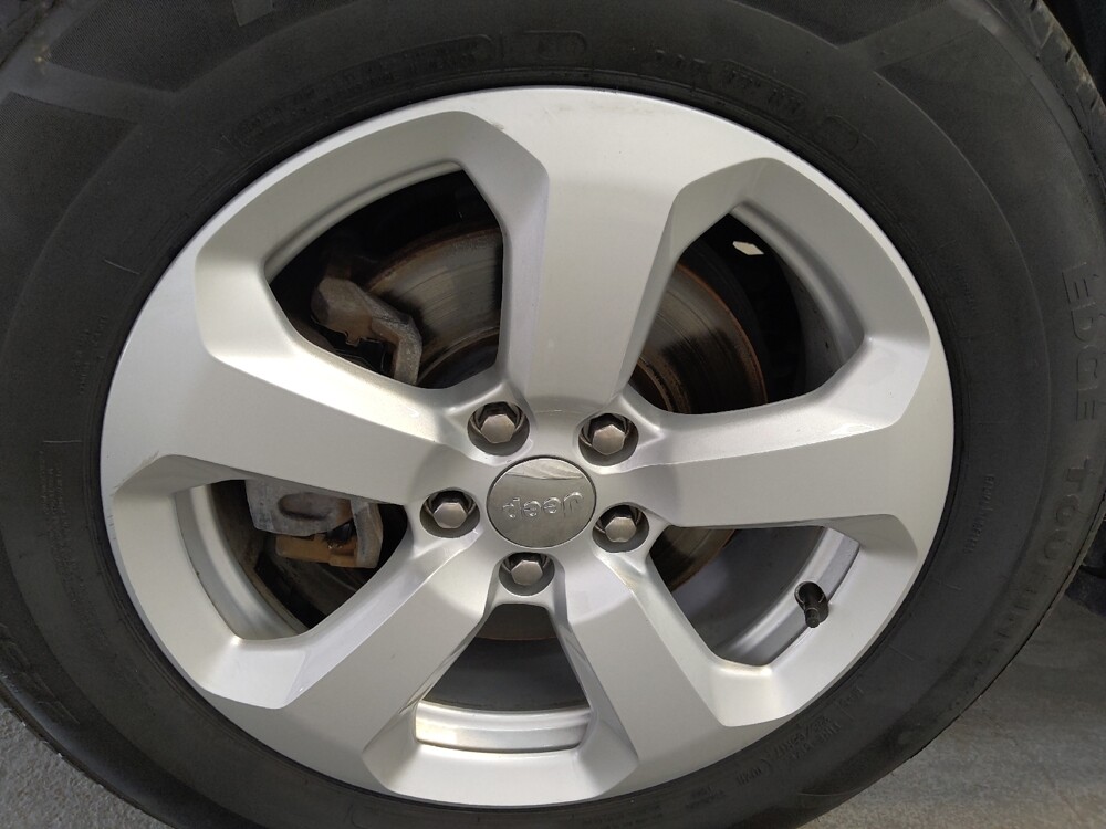 2017 Jeep Compass in Cincinnati, OH 45255 - 18077238 31