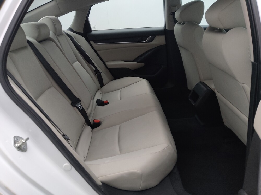 2018 Honda Accord in Gladstone, MO 64118 - 18077257 19