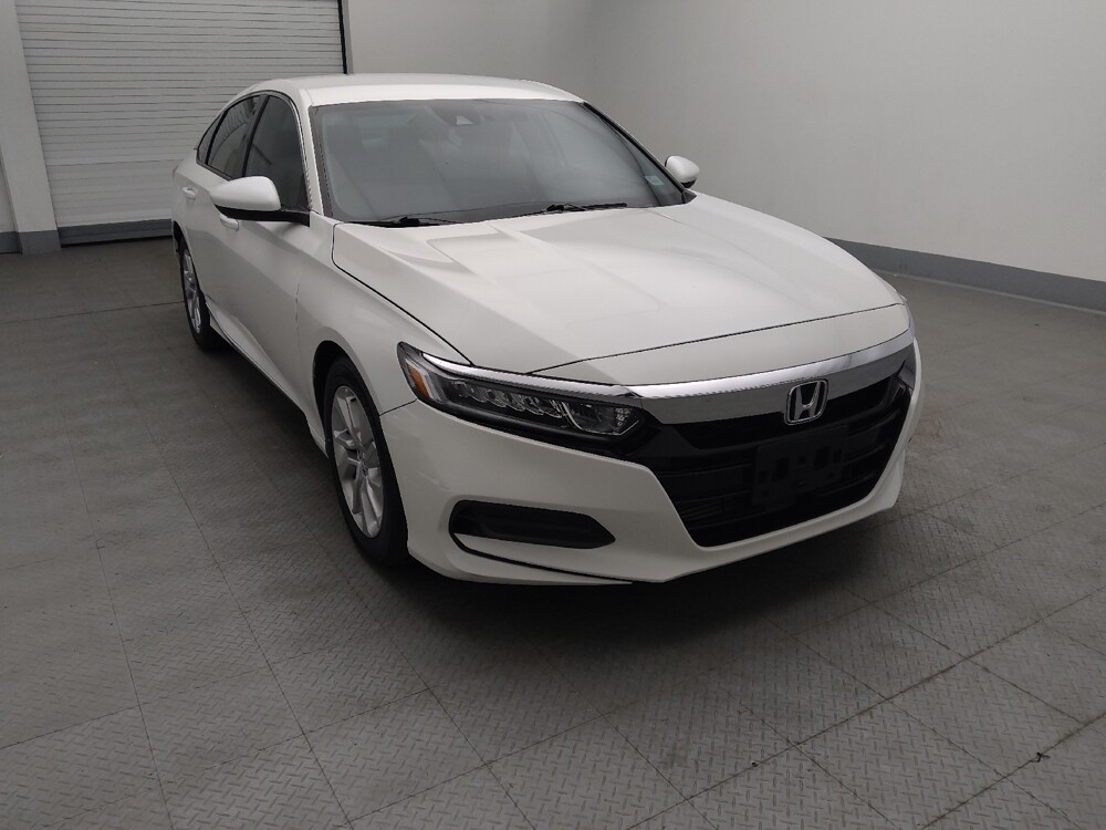 2018 Honda Accord in Gladstone, MO 64118 - 18077257 13