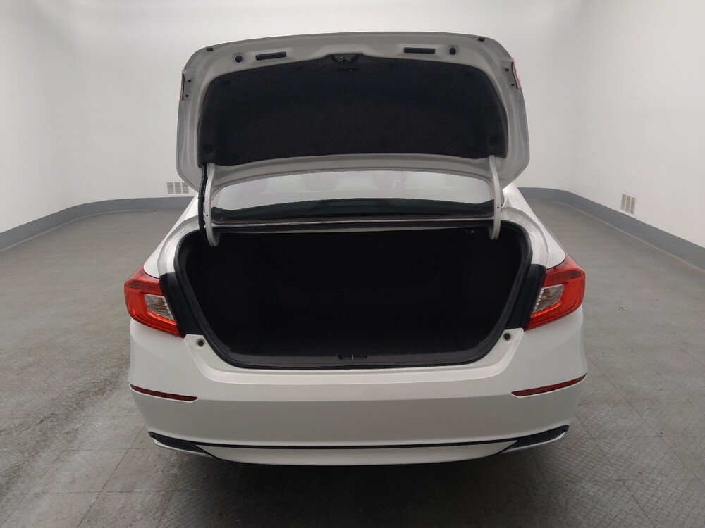 2018 Honda Accord in Gladstone, MO 64118 - 18077257 29