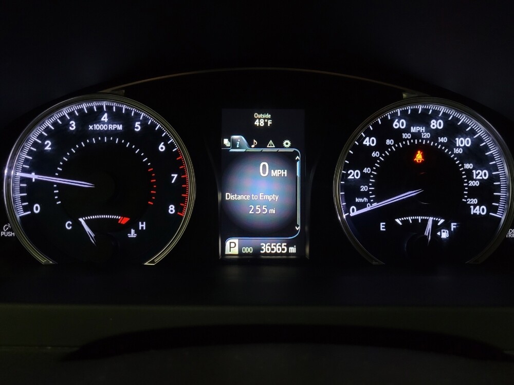 2015 Toyota Camry in Peoria, IL 61615 - 18077258 23