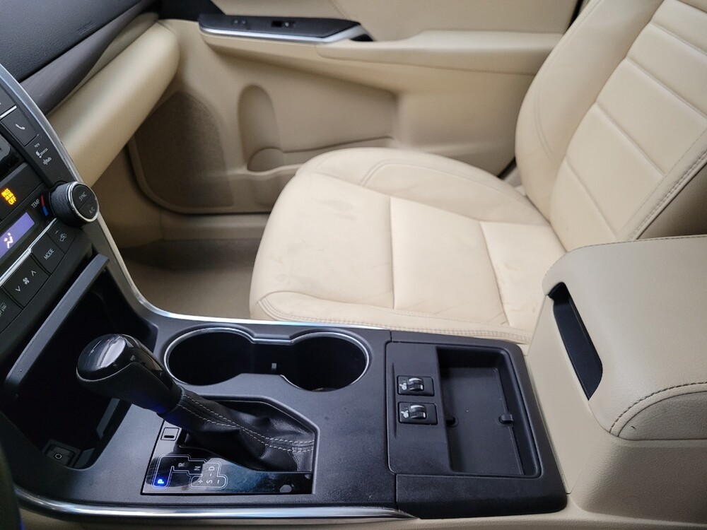 2015 Toyota Camry in Peoria, IL 61615 - 18077258 26