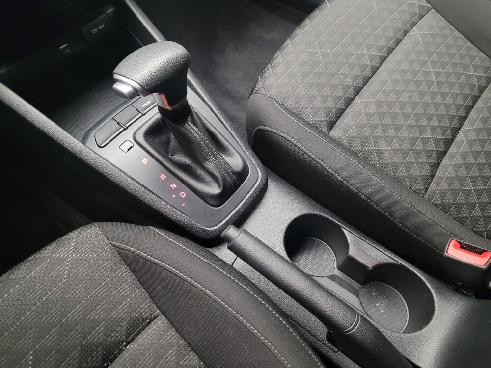 2021 Kia Rio in Eastpointe, MI 48021 - 18077263 26