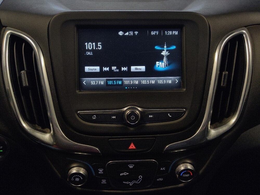 2018 Chevrolet Equinox in Glendale, AZ 85301 - 18077285 25