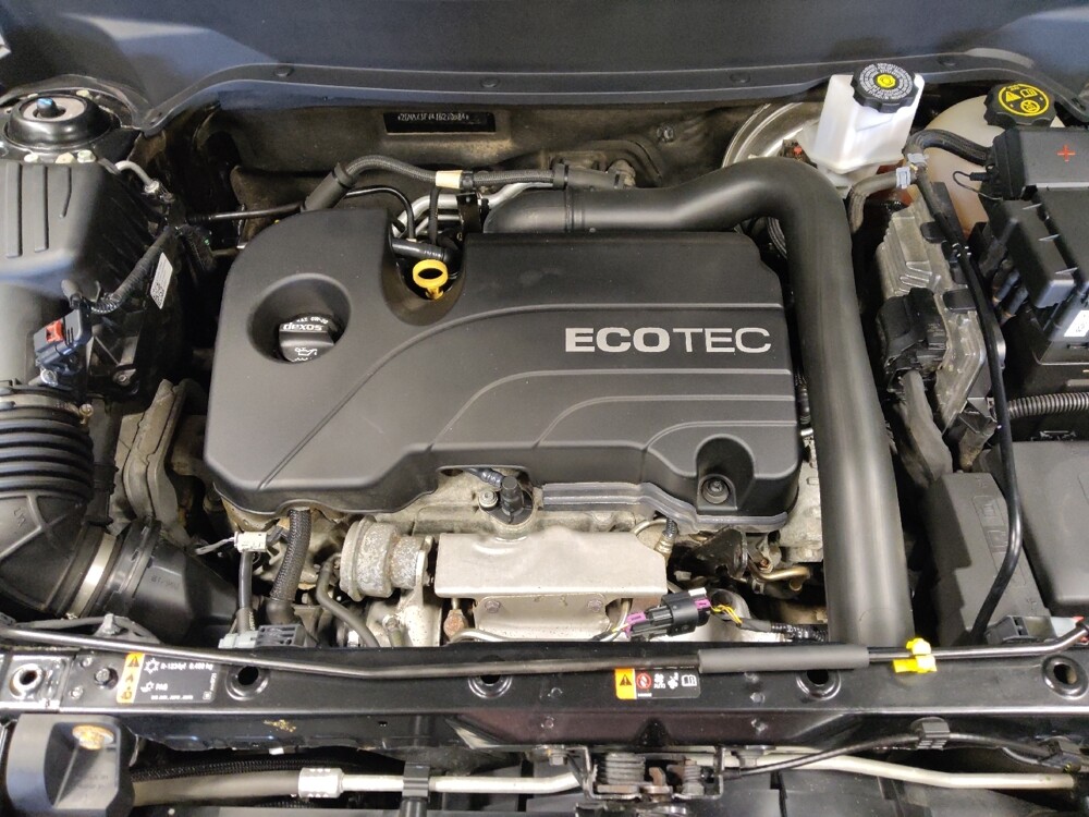 2018 Chevrolet Equinox in Glendale, AZ 85301 - 18077285 30