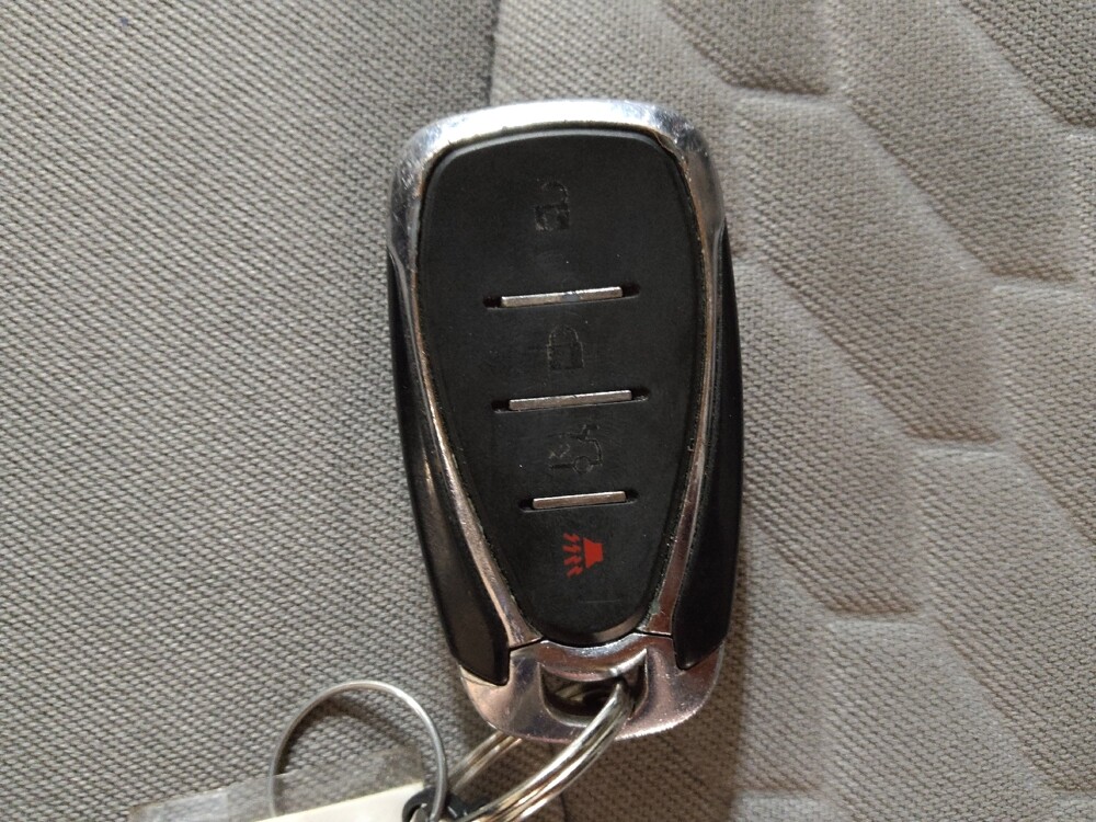 2018 Chevrolet Equinox in Fort Worth, TX 76116 - 18077286 32