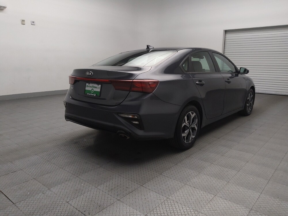 2019 Kia Forte in Fort Worth, TX 76116 - 18077308 9